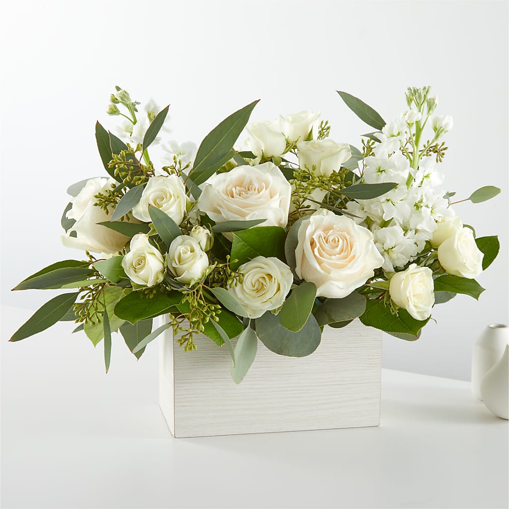 Fresh Linen Box Bouquet – Blooming Branches, Guttenberg IA