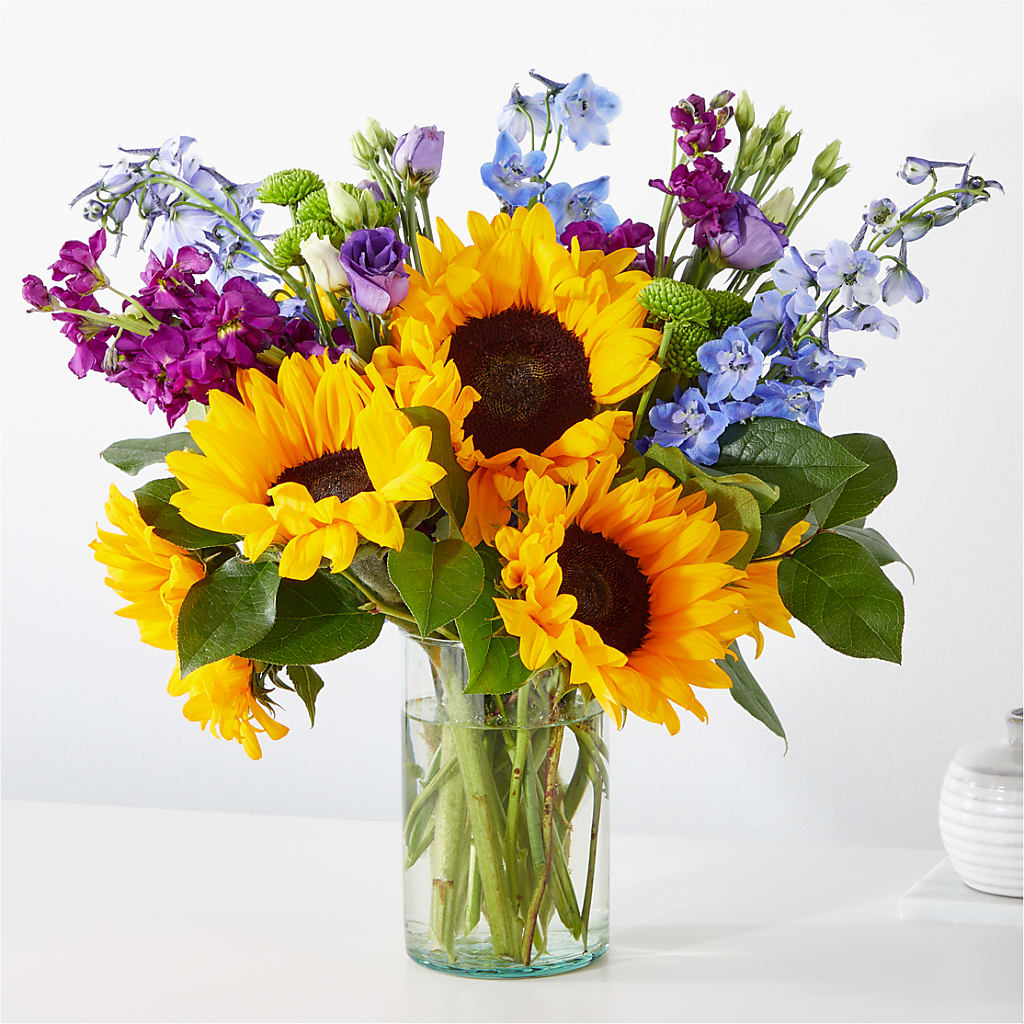 Catching Rays Bouquet – Blooming Branches, Guttenberg IA