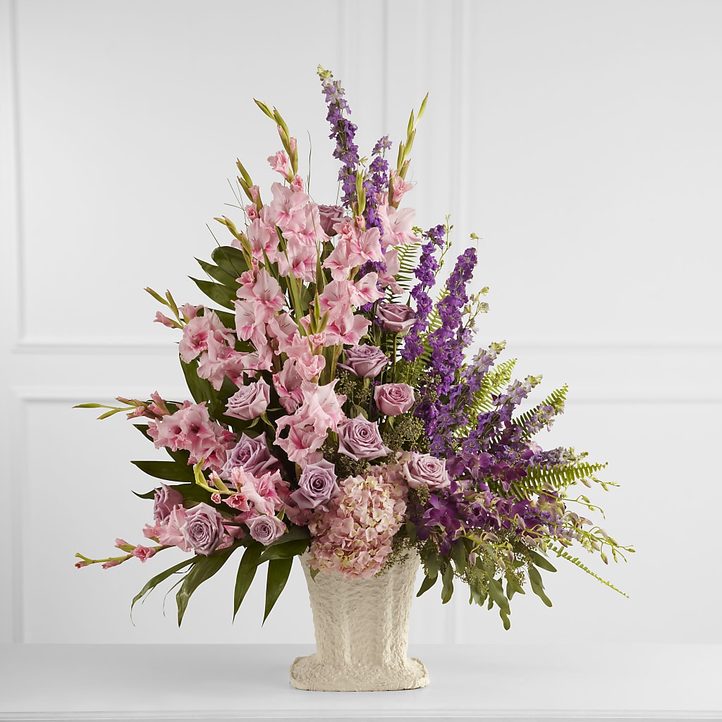 Flowing Garden Arrangement – Blooming Branches, Guttenberg IA