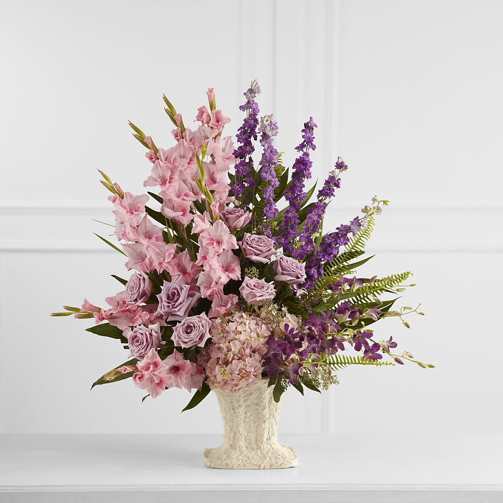 Flowing Garden Arrangement – Blooming Branches, Guttenberg IA