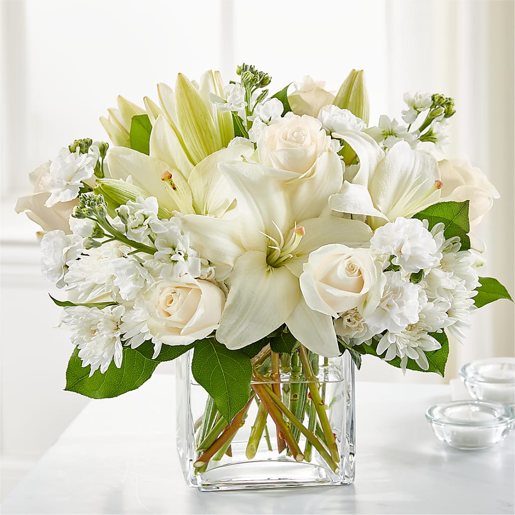 Gentle Breeze Bouquet – Blooming Branches, Guttenberg IA