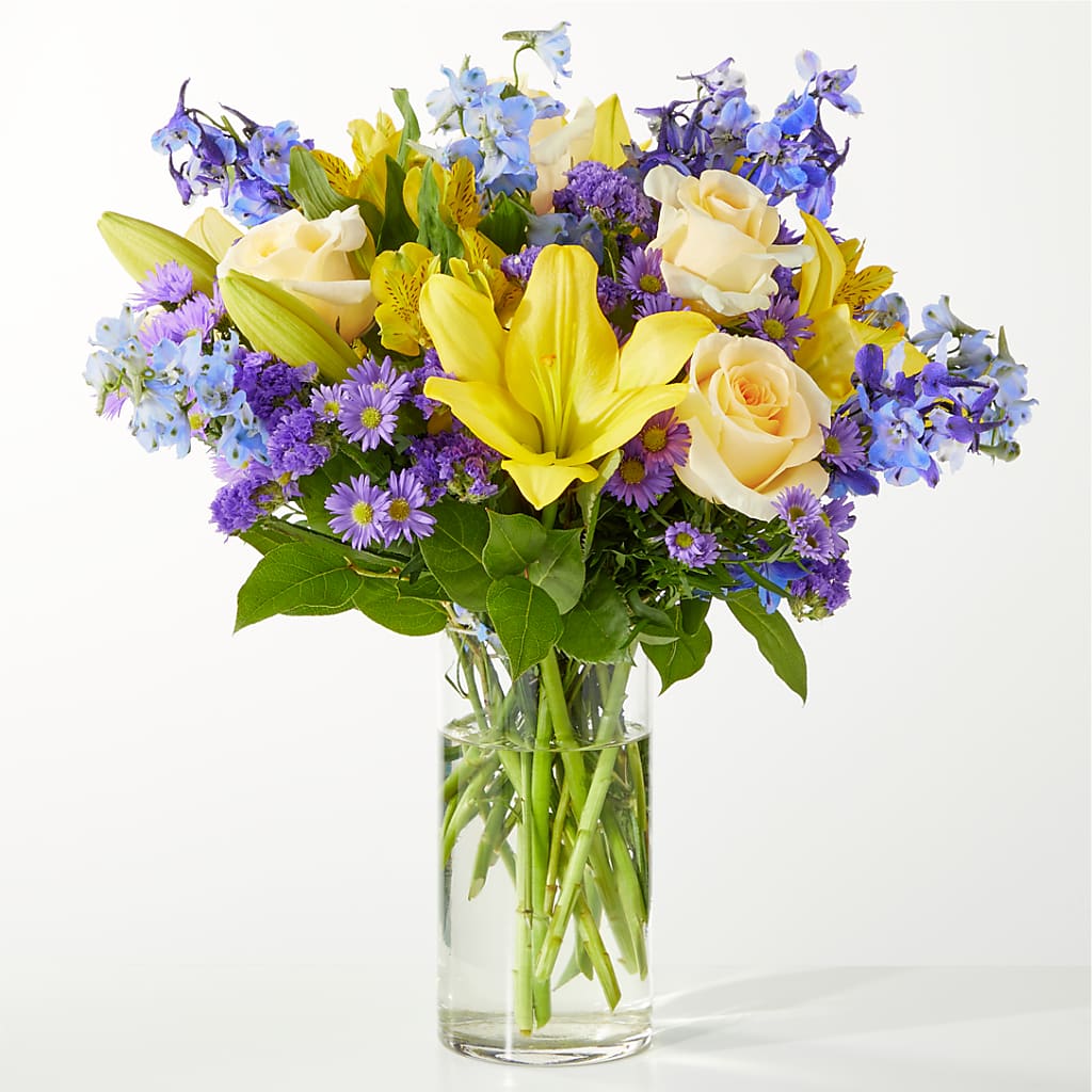 Limoncello Bouquet – Blooming Branches, Guttenberg IA