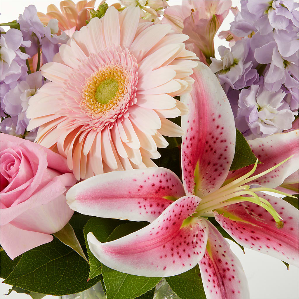 The Teahouse Bouquet –  Blooming Branches, Guttenberg IA