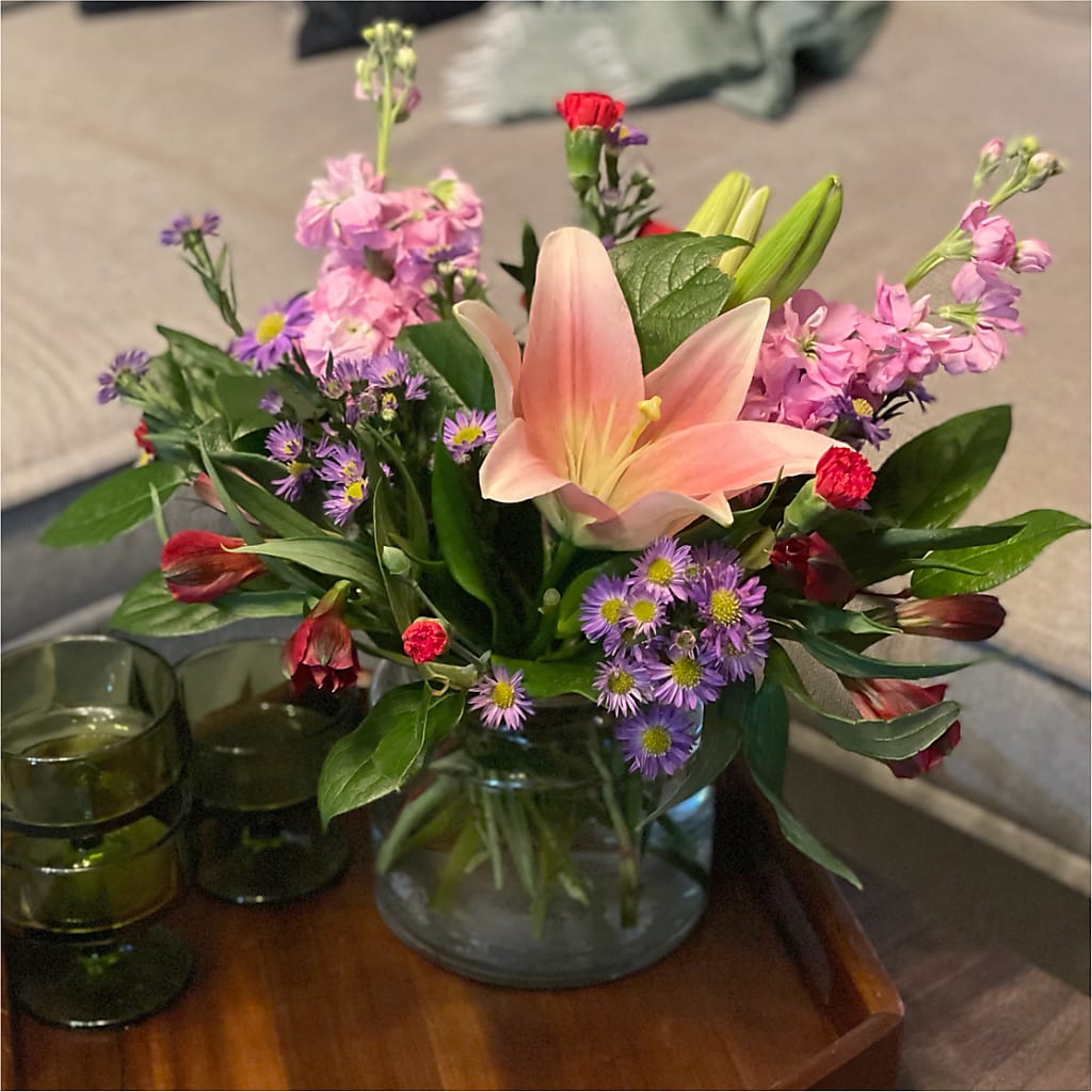 Romantique Bouquet –  Blooming Branches, Guttenberg IA