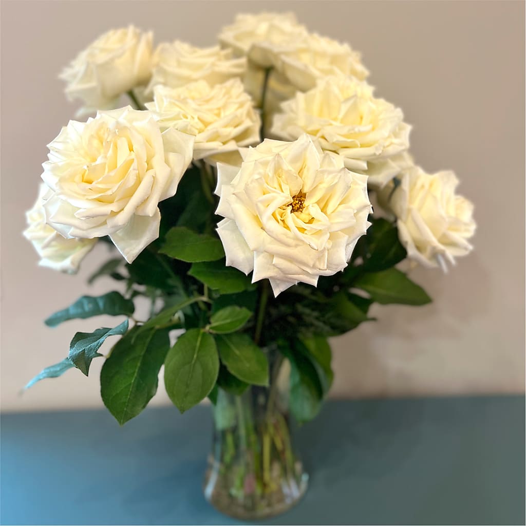 Long Stem Yellow Rose Bouquet –  Blooming Branches, Guttenberg IA