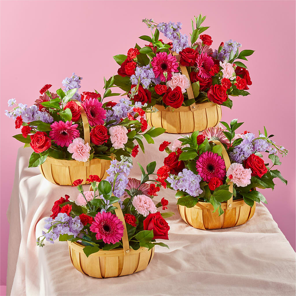 Pink Picnic Basket –  Blooming Branches, Guttenberg IA