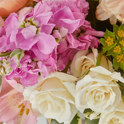 Paradise Bouquet –  Blooming Branches, Guttenberg IA