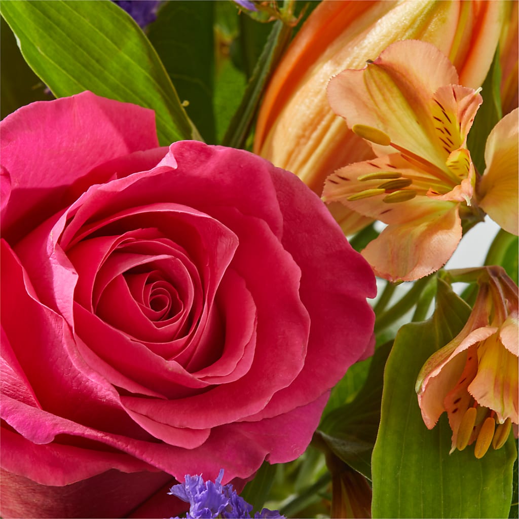 Joyful Bouquet –  Blooming Branches, Guttenberg IA