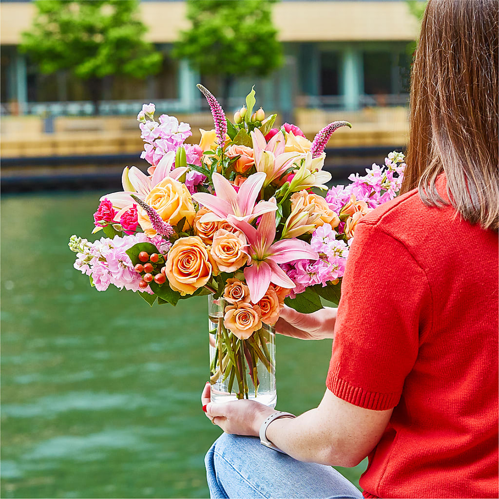 Bisous Bouquet –  Blooming Branches, Guttenberg IA