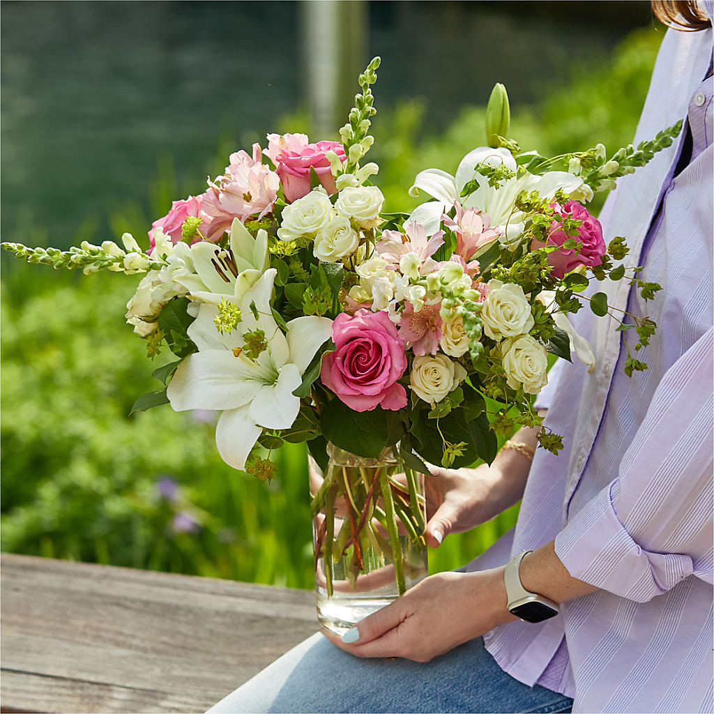 Fondly Bouquet –  Blooming Branches, Guttenberg IA